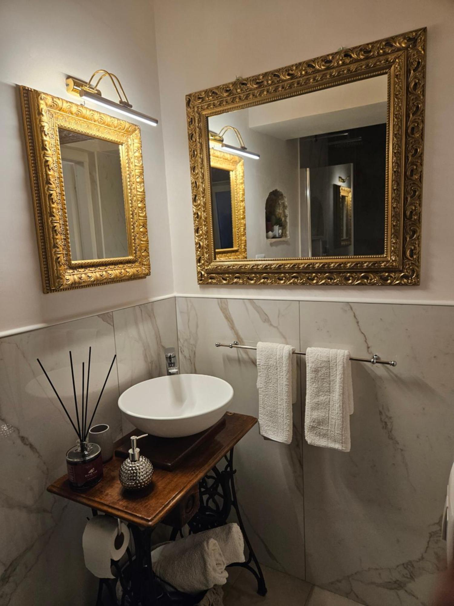 Niloufar Residence Napoli Экстерьер фото