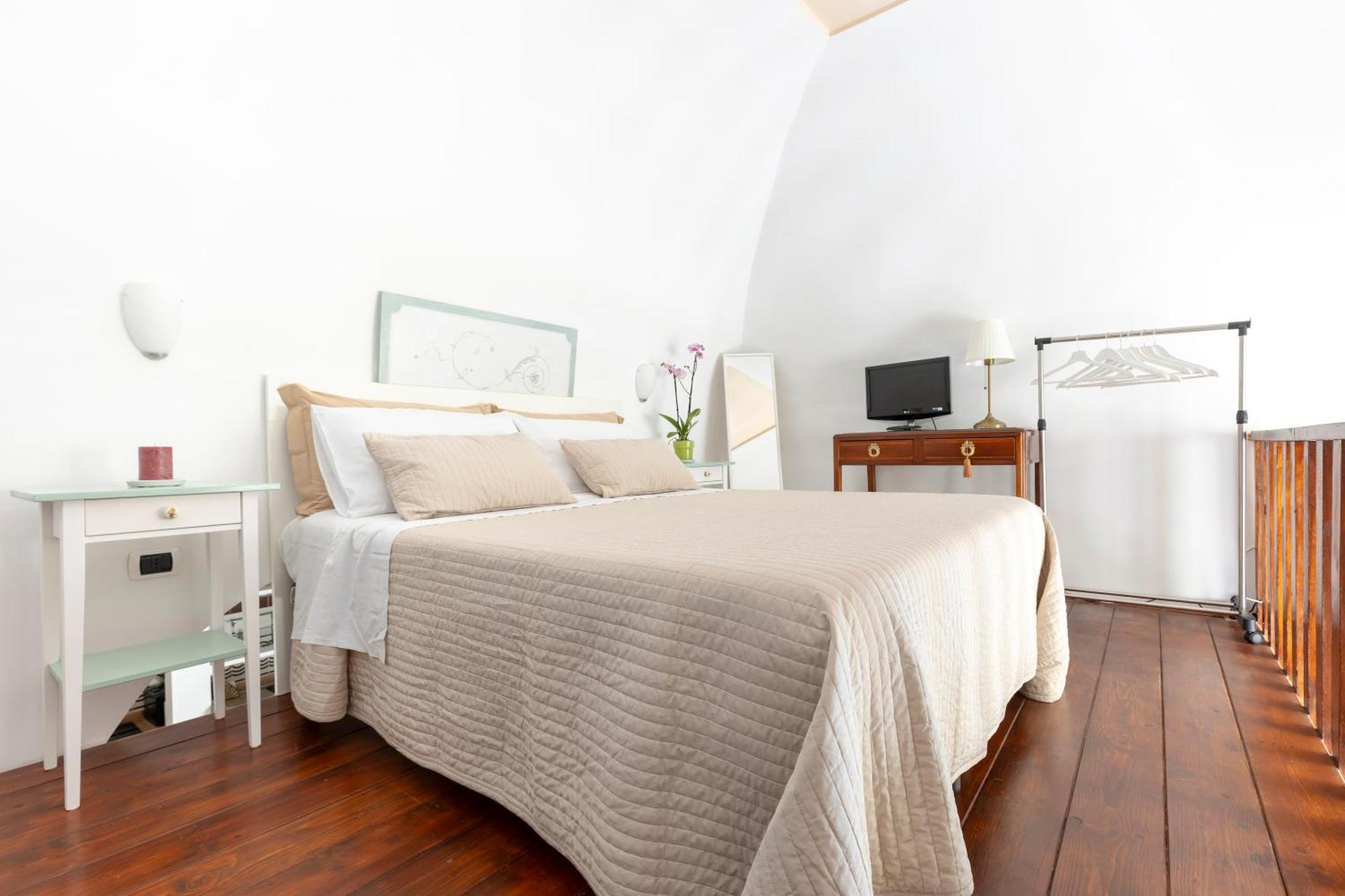 Niloufar Residence Napoli Экстерьер фото