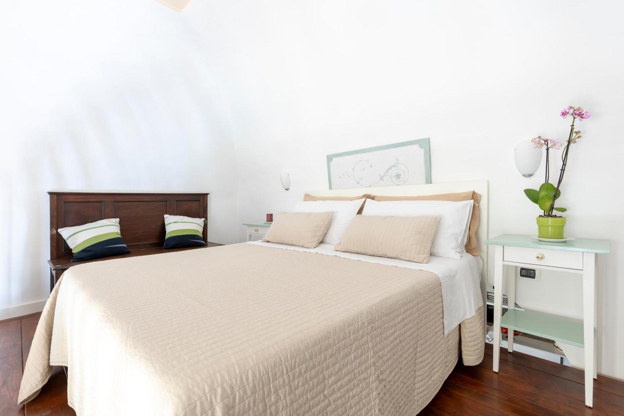 Niloufar Residence Napoli Экстерьер фото