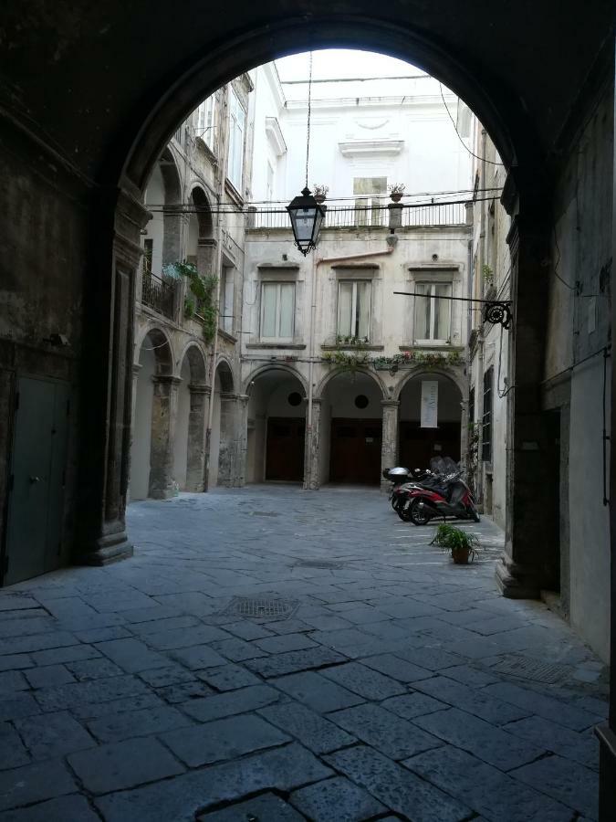Niloufar Residence Napoli Экстерьер фото